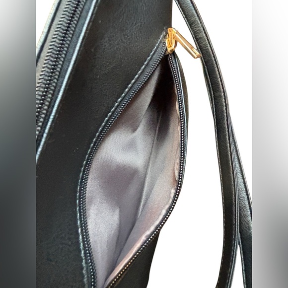 Black Faux Leather Convertible Shoulder Crossbody Bag Gold Hardware - Picture 3 of 11